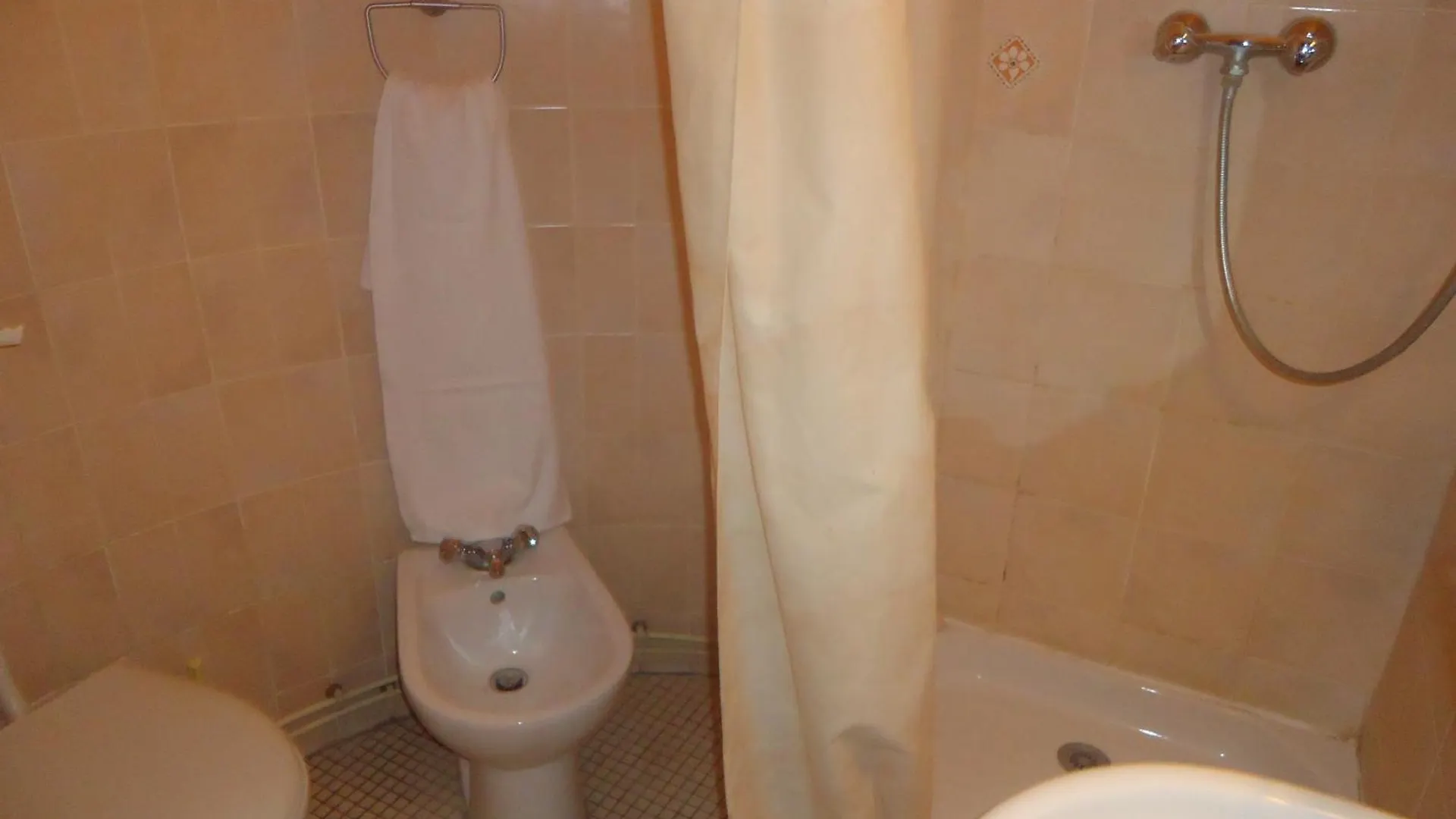 Hotel Des Belges 3*
