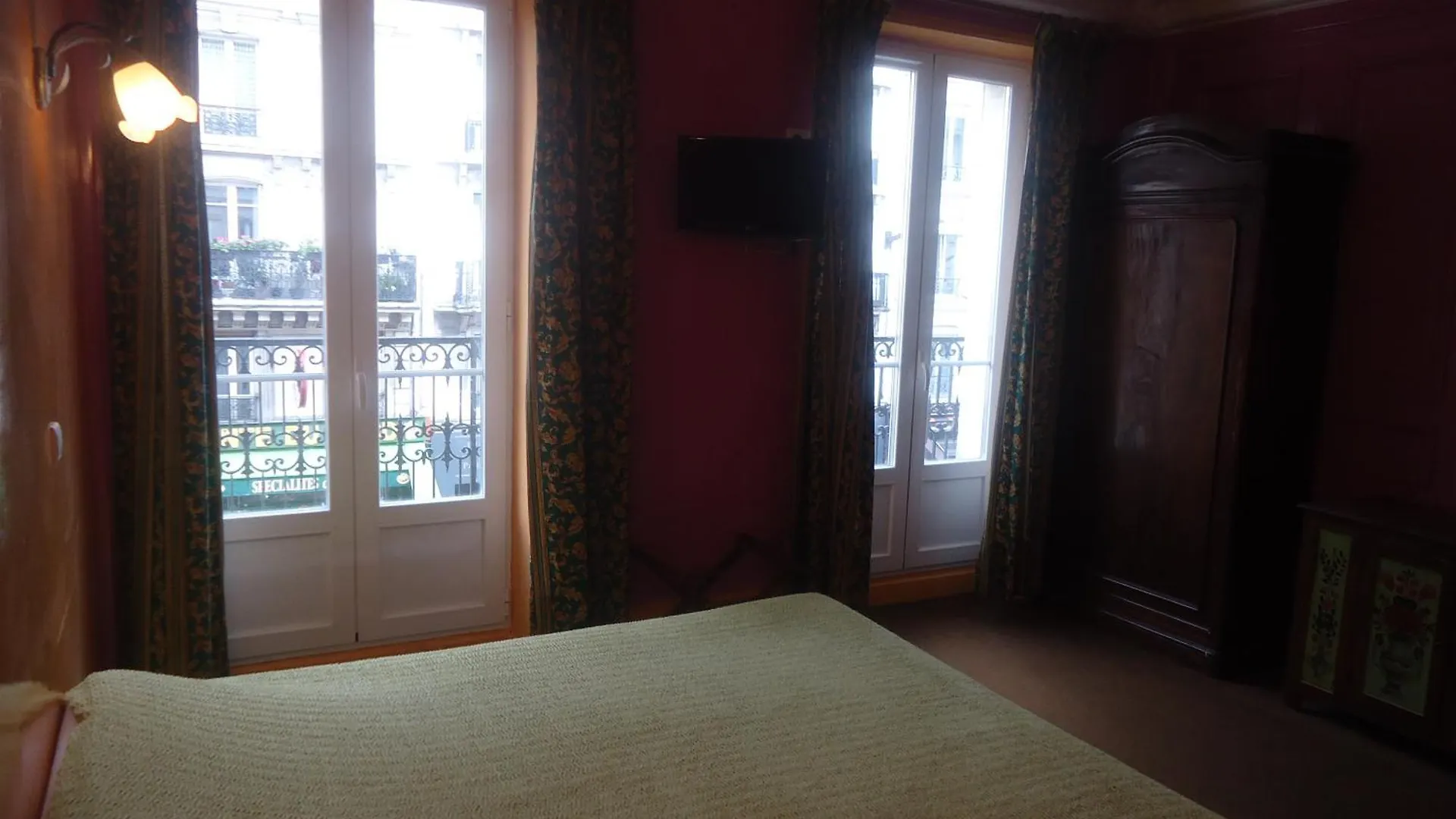 Hotel Des Belges 3*